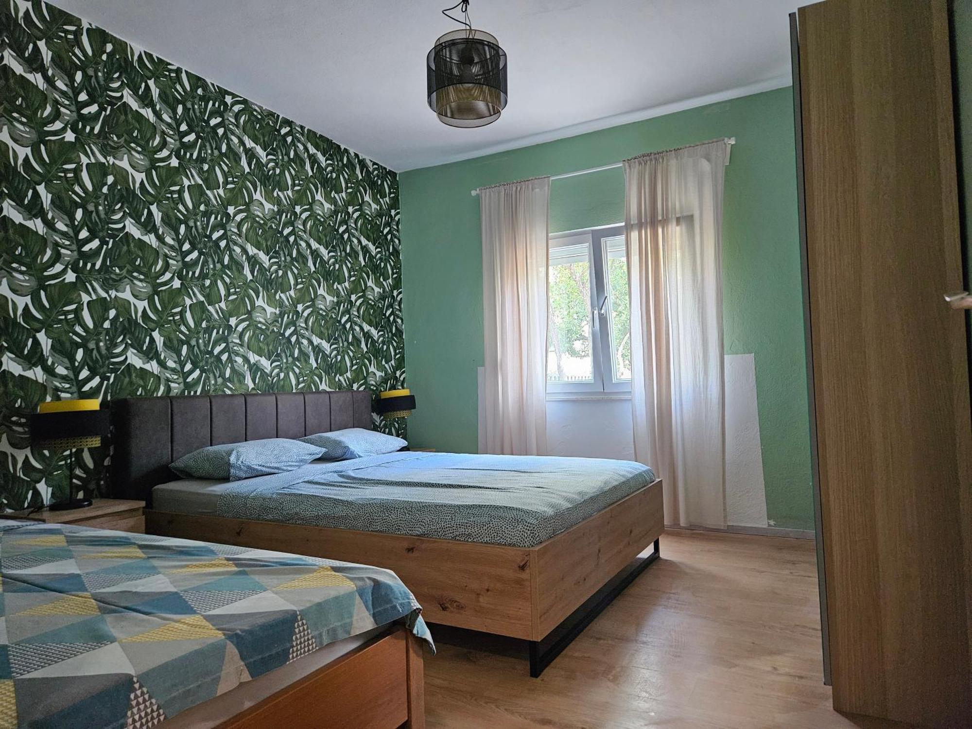 Apartmani Ljuba โรกอซนิซา ภายนอก รูปภาพ